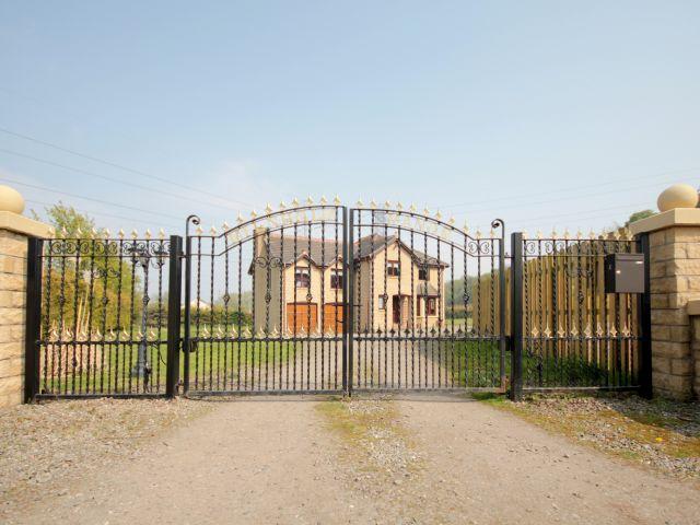 Milnholm Manor Apartment Фолкърк Екстериор снимка